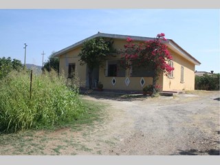 Villa in Vendita a Torpè, 220'000€, 140 m²