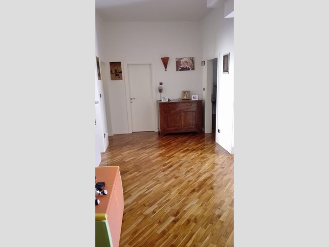 Trilocale in Vendita a Bologna, zona Saffi, 300'000€, 100 m²