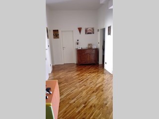 Trilocale in Vendita a Bologna, zona Saffi, 300'000€, 100 m²