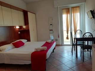 Monolocale in Affitto a Rimini, zona Viserba, 450€, 25 m², arredato