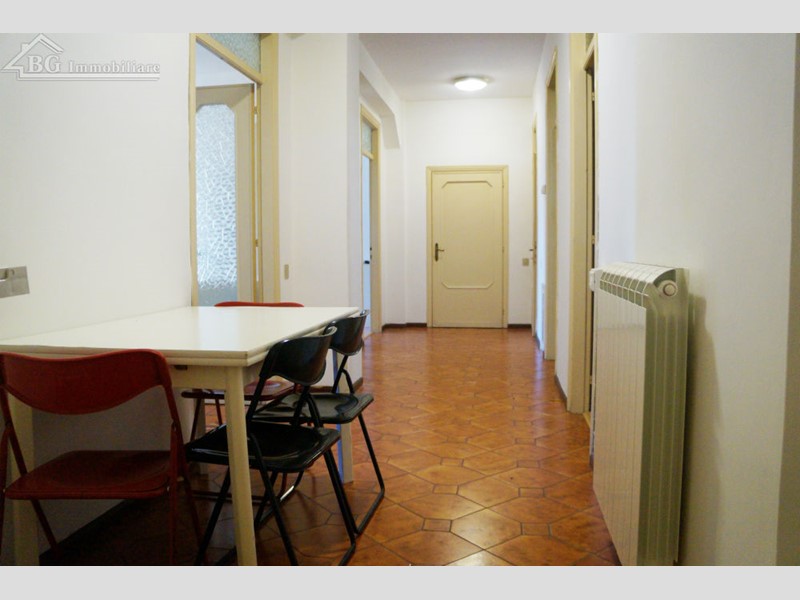 Quadrilocale in Affitto a Perugia, zona Monteluce, 400€, 80 m², arredato