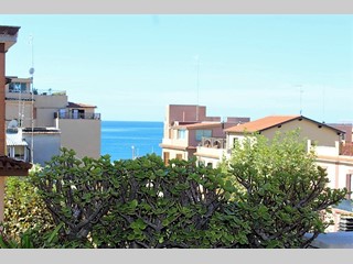 Trilocale in Vendita a Ladispoli, zona Centro- mare, 165'000€, 68 m², con Box