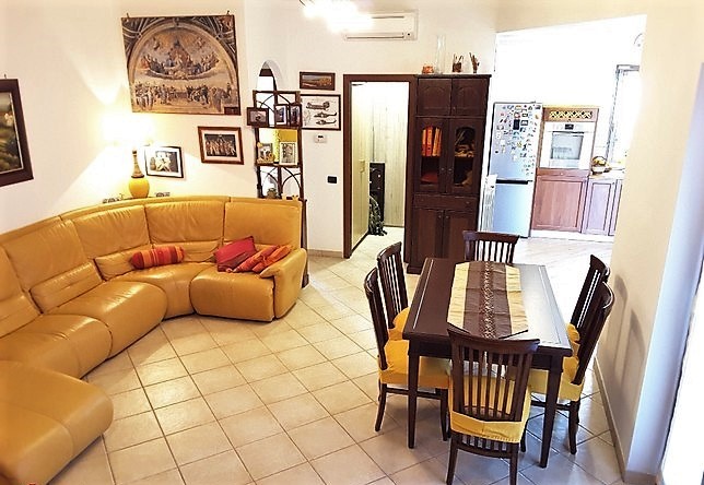 Trilocale in Vendita a Ladispoli, zona Domitilla, 199'000€, 100 m²