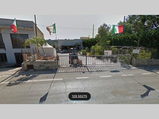 Capannone in Vendita a Alessano, 200'000€