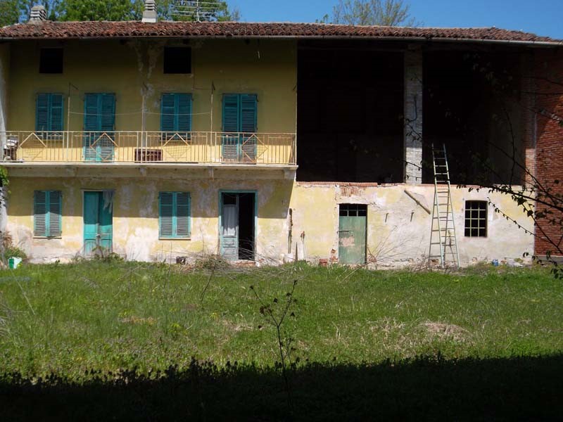 Cascina in Vendita a Moncrivello, 58'000€, 170 m²