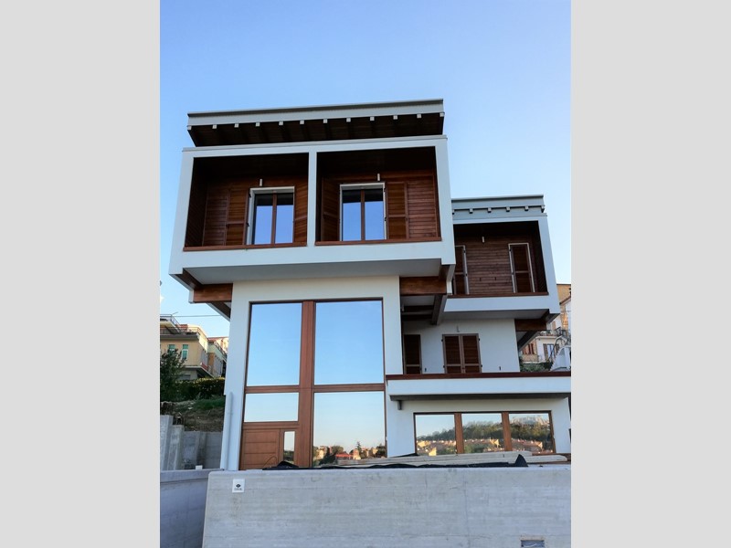 Villetta a schiera in Vendita a Monte San Giusto, zona semicentro, 330'000&euro;