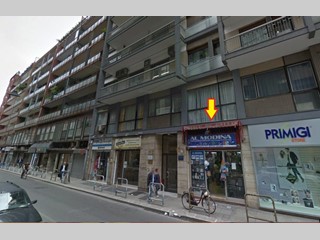 Immobile commerciale in Vendita a Bari, zona Murat, 200'000€, 67 m²