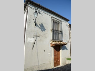 Rustico in Vendita a Pietranico, 55'000€, 45 m², arredato