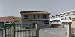 Capannone in Vendita a Crotone, zona artigianale località Papaniciaro (+APPARTAMENTO), 315'000€, 999+170 mq