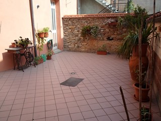 Rustico in Vendita a Albenga, zona Campochiesa, 340'000€, 265 m², arredato