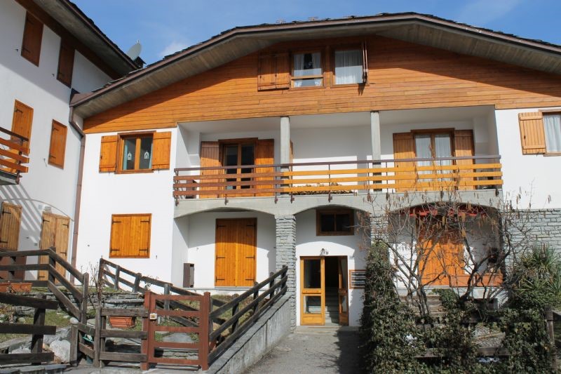 Bilocale in Vendita a La Salle, zona FRAZ. DERBY, 120'000&euro;, 50 m², arredato