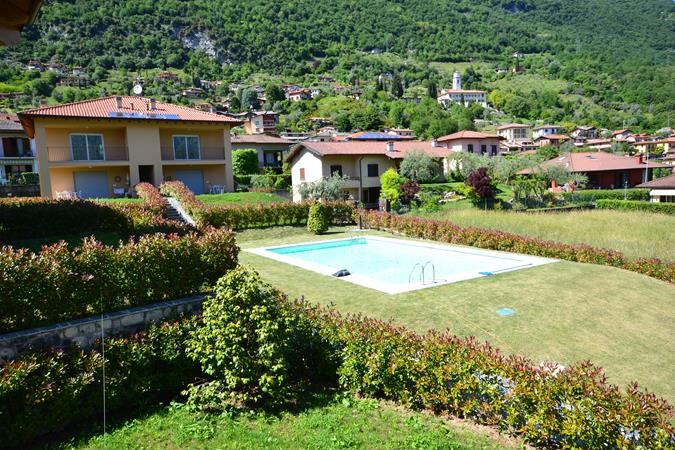 Trilocale in Vendita a Tremezzina, 80 m², arredato, con Box