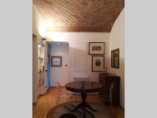 Quadrilocale in Affitto a Parma, zona Centro, 780€, 90 m², arredato