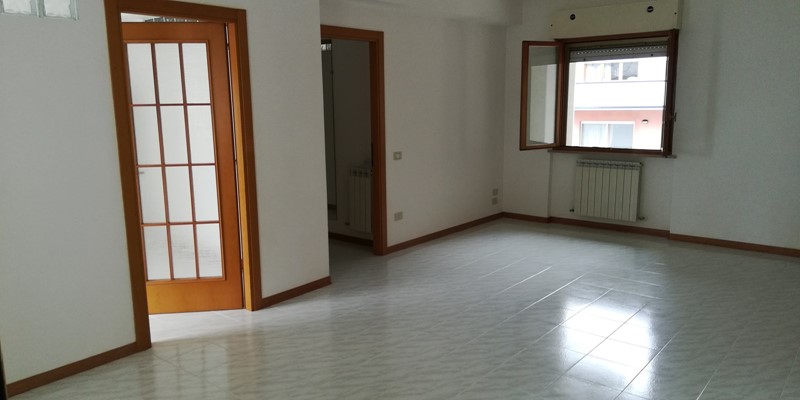 Appartamento in Vendita a Castelfidardo, zona Figuretta, 135'000€, 100 m², con Box