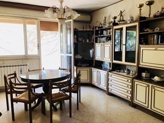 Quadrilocale in Vendita a Marino, zona Marino, 130'000€, 110 m², arredato