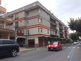 Trilocale in Vendita a Praia a Mare, zona via P.longo, 70'000€, 72 m², arredato