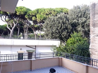 Quadrilocale in Vendita a Anzio, zona centro, 220'000€, 90 m²