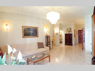 Quadrilocale in Vendita a Pineto, zona Centro, 235'000&euro;, 120 m²