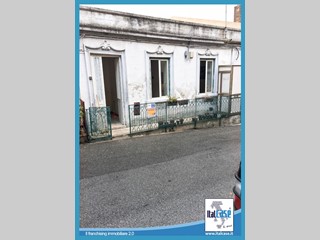 Casa Indipendente in Vendita a Messina, zona Nord, 39'000€, 75 m²