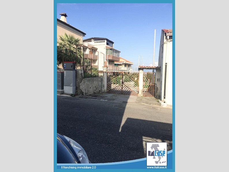 Trilocale in Vendita a Messina, zona Sud, 85'000€, 86 m²
