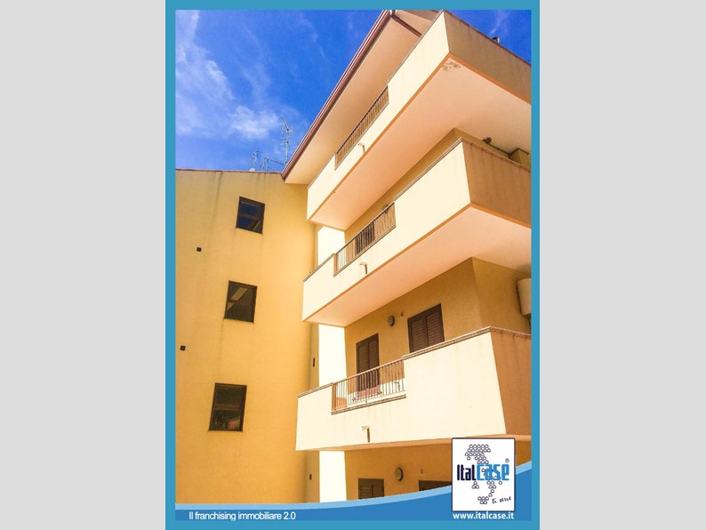 Trilocale in Vendita a Messina, zona Sud, 89'000€, 73 m²