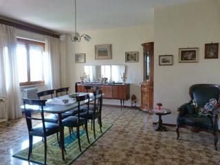 Quadrilocale in Vendita a Scansano, 60'000€, 90 m², arredato