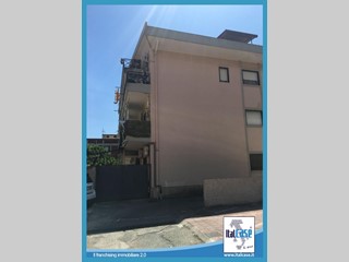 Trilocale in Affitto a Messina, zona Centro Sud, 500€, 90 m², arredato