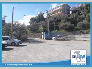 Capannone in Vendita a Messina, zona Sud, 790'000€