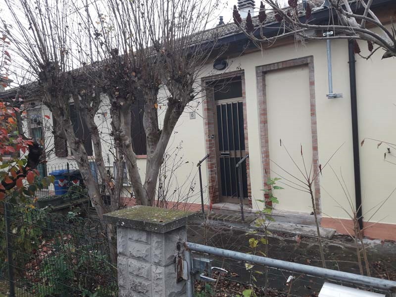 Villetta a schiera in Vendita a Mirandola, zona Mortizzuolo , 67'000€, 70 m²