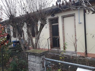 Villetta a schiera in Vendita a Mirandola, zona Mortizzuolo , 67'000€, 70 m²