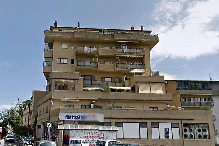 Appartamento in Vendita a Avellino, 109'563&euro;, 156 m²
