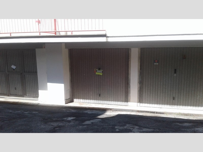 Box in Vendita a Monterotondo, 23'000€, 35 m²