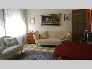 Appartamento in Vendita a Carolei, zona Vadue, 88'000€, 156 m²