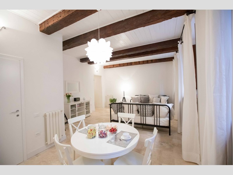 Bilocale in Vendita a Cagliari, zona Castello (centro storico), 220'000&euro;, 80 m², arredato