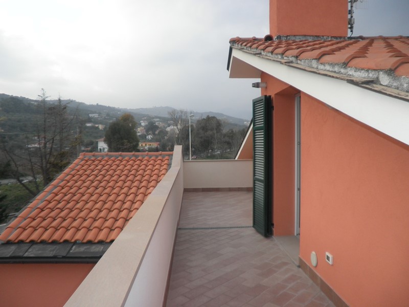 Trilocale in Vendita a Imperia, 248'000€, 75 m²
