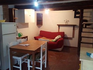 Bilocale in Vendita a Palombara Sabina, zona CENTRO STORICO, 35'000&euro;, 40 m²