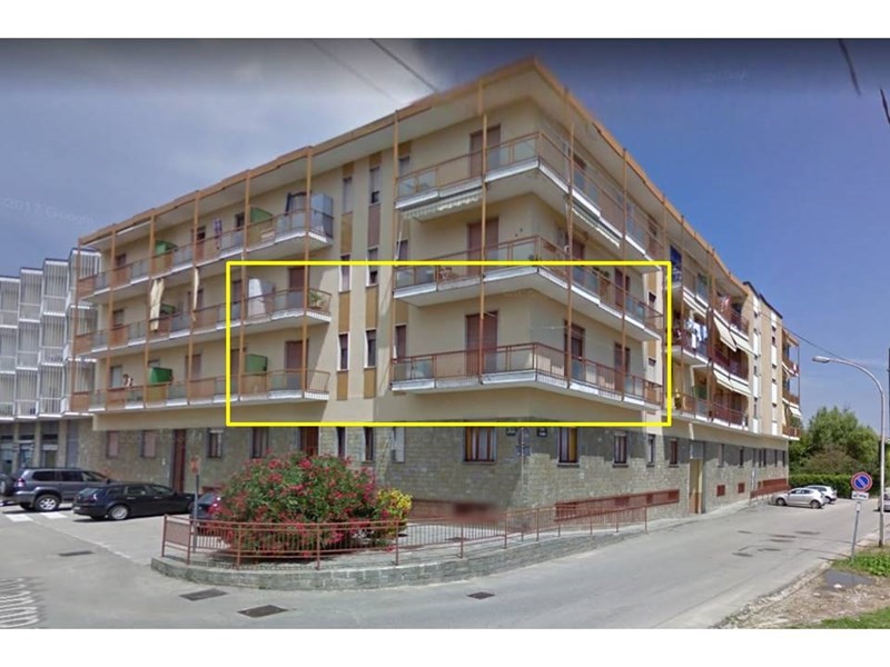 Quadrilocale in Vendita a Castellamonte, zona Centrale, 119'000€, 100 m², arredato, con Box