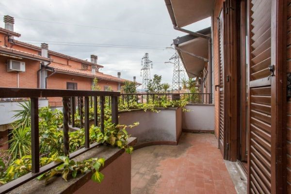 Villetta a schiera in Vendita a Mentana, zona CENTRALISSIMO, 199'000€, 150 m², con Box