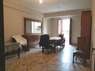 Appartamento in Vendita a Bagheria, zona Bagheria, 105'000€, 140 m²