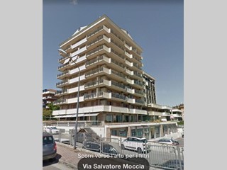 Appartamento in Vendita a Avellino, 350'000&euro;, 179 m²
