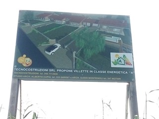 Villetta a schiera in Vendita a Suno, 250'000€, 90 m²