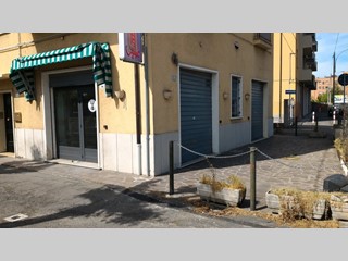 Negozio in Affitto a Bologna, zona Corticella, 650&euro;, 40 m²