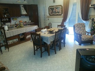 Quadrilocale in Vendita a Casalnuovo di Napoli, 130'000€, 140 m²