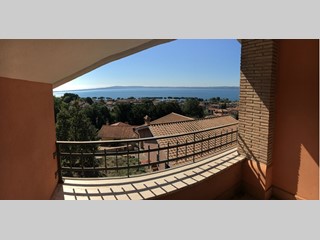 Villa bifamiliare in Vendita a Trevignano Romano, zona TREVIGNANO ROMANO, 320'000€, 210 m²