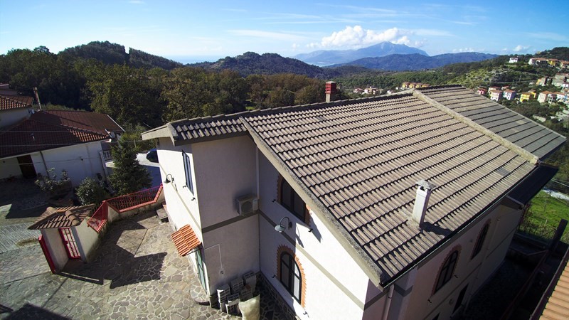 Villa in Vendita a Torraca, zona GOLFO DI POLICASTRO, 300 m², arredato