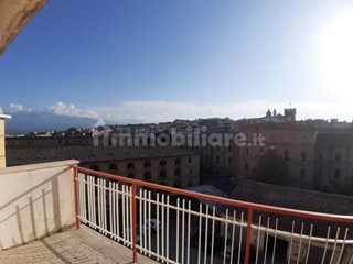 Trilocale in Affitto a Chieti, zona via Federico Salomone , 600&euro;, 90 m²