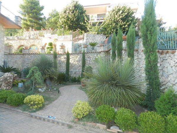 Appartamento in Vendita a Formia, zona FORMIA, 980'000€, 350 m²