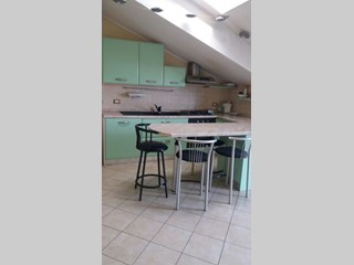 Bilocale in Vendita a Gerenzano, zona residenziale, 99'000€, 50 m², con Box