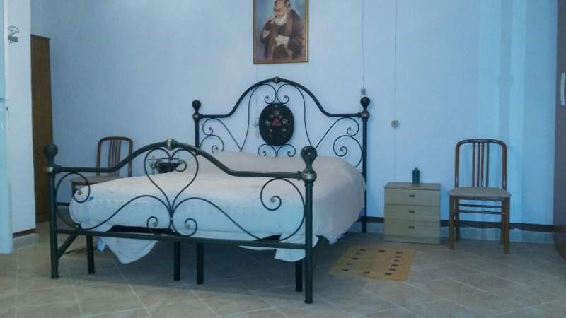 Casa Indipendente in Vendita a Castelmauro, 10'000€, 120 m², arredato