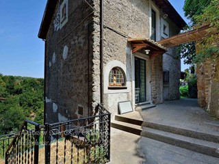 Rustico in Vendita a Vignanello, zona centro, 140'000€, 160 m²